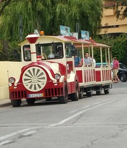 וילה Villapinheiros